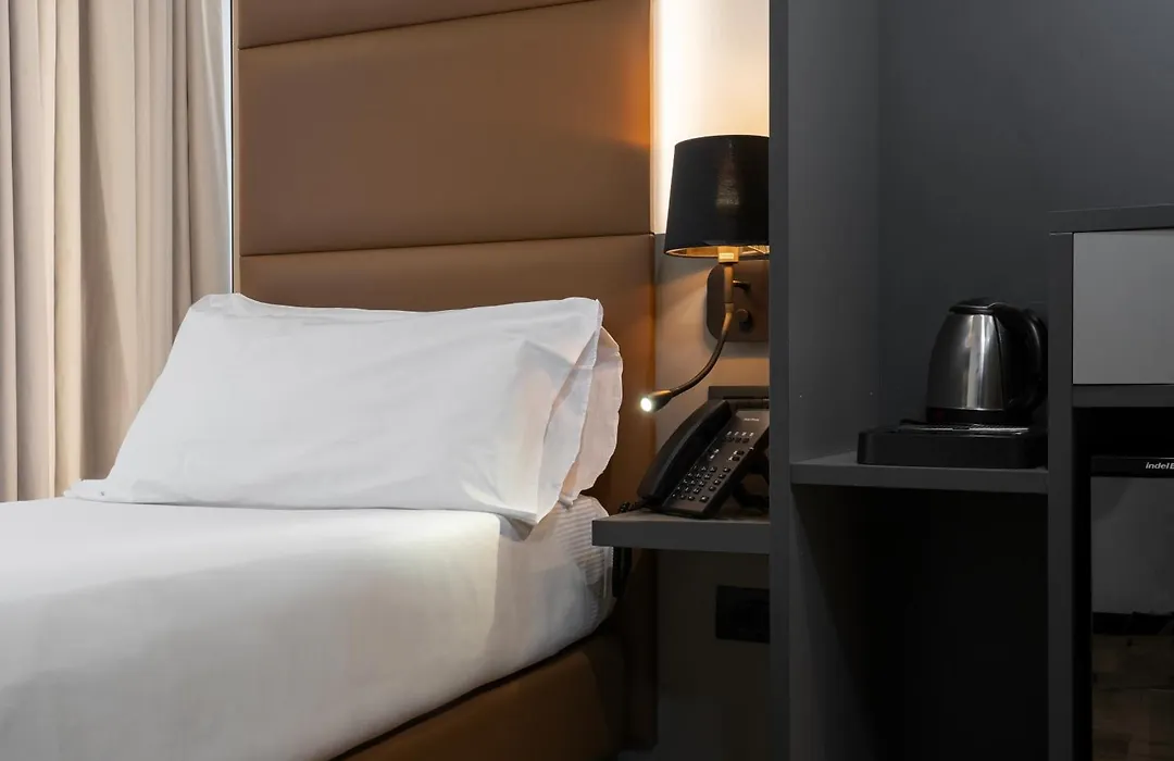 London Hotel-1
