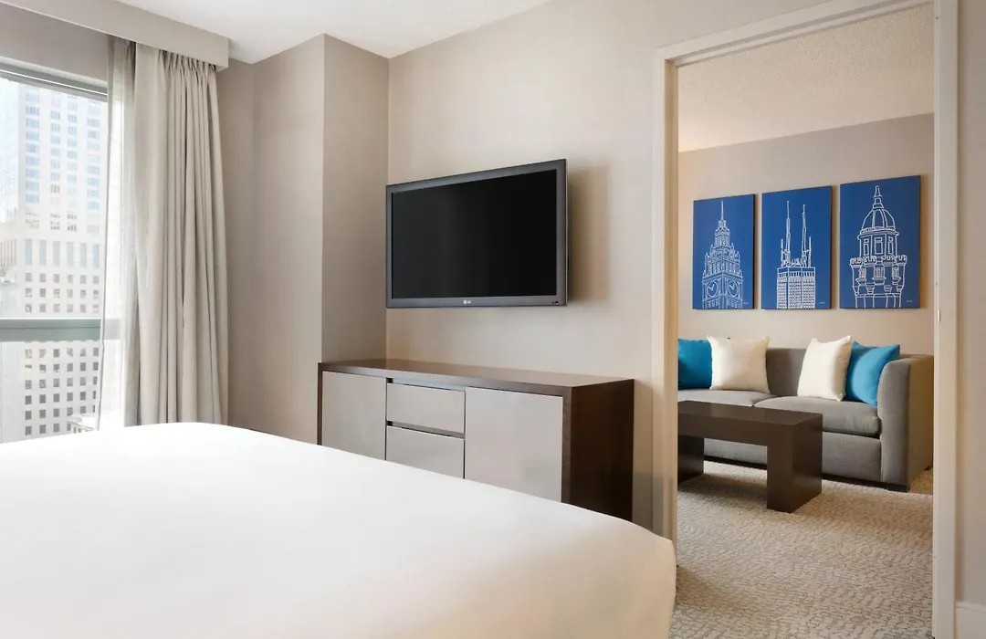 Hilton Chicago Magnificent Mile Suites-1