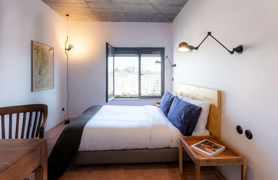 Portuguese Design Suites&Parking - Praça de Espanha-1