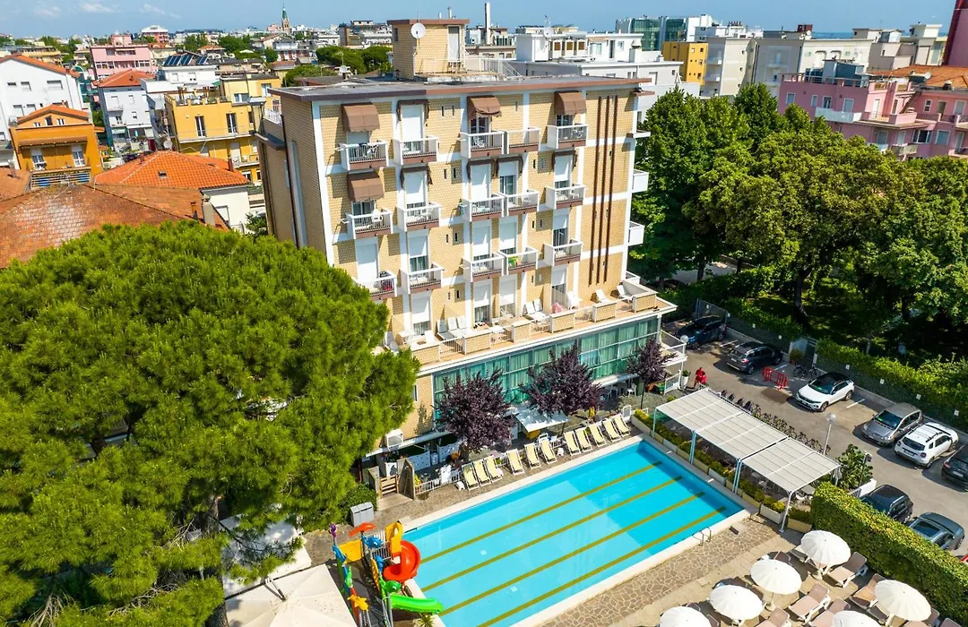 Lotus Hotel All Inclusive & Spiaggia-1