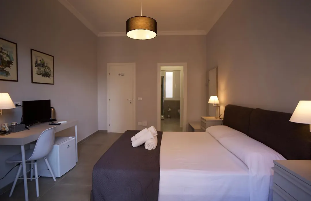 Donna Franca Rooms&Suite-1
