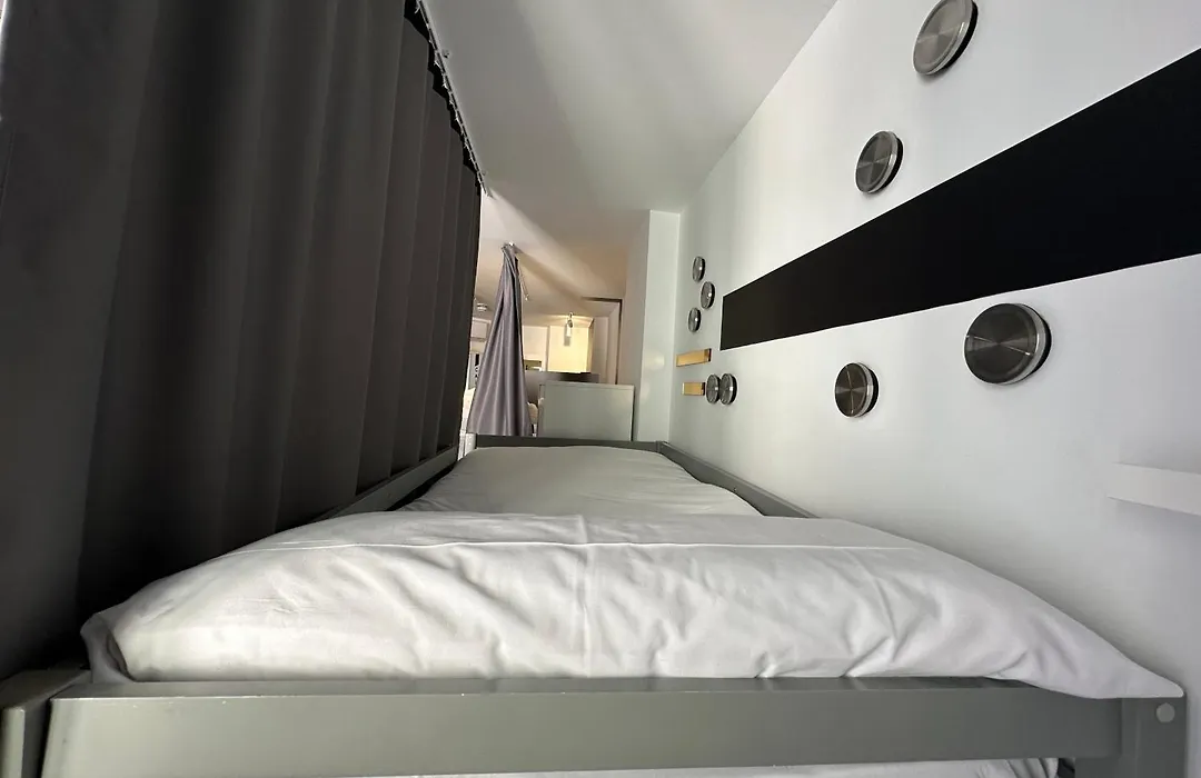Hostel Alicante A-Cero Living-1