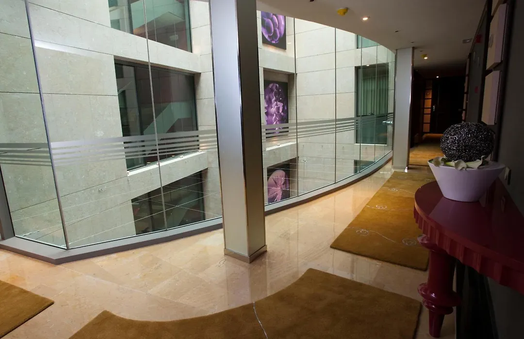 Nexus Valladolid Suites&Hotel-1