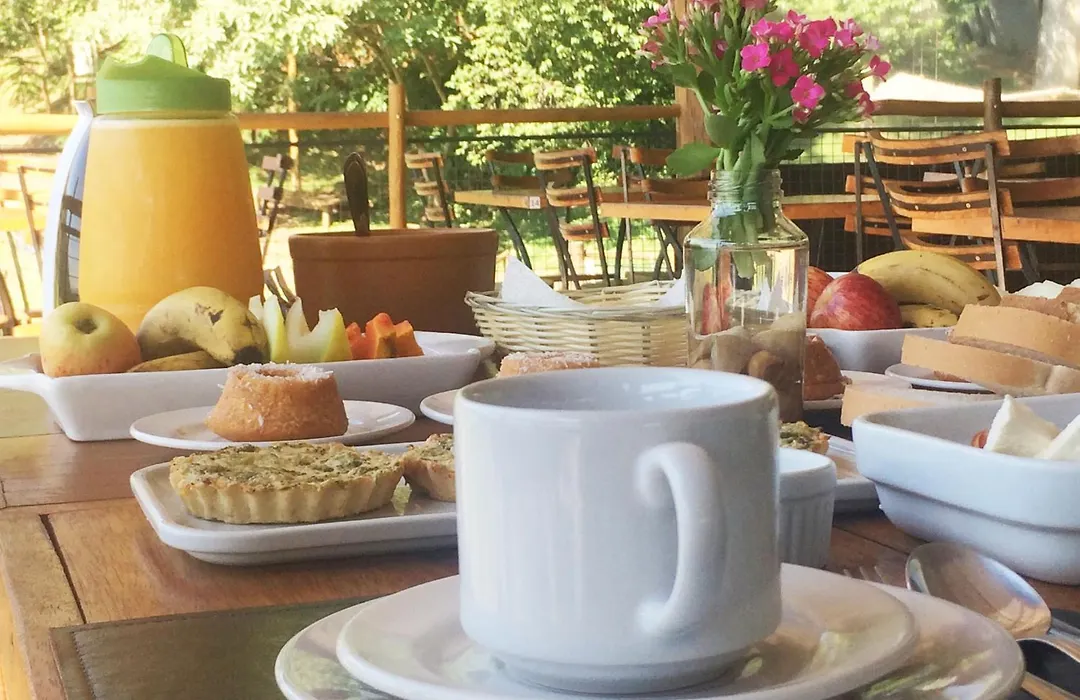Viva Brotas em Agosto com Jantar e Passeio de cortesia durante a semana na tarifa café da manhã-1