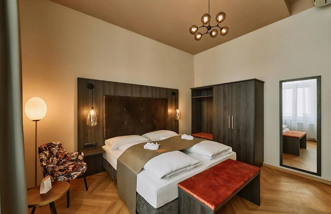 Urban Rooms Rathaus - Self Check-In-1