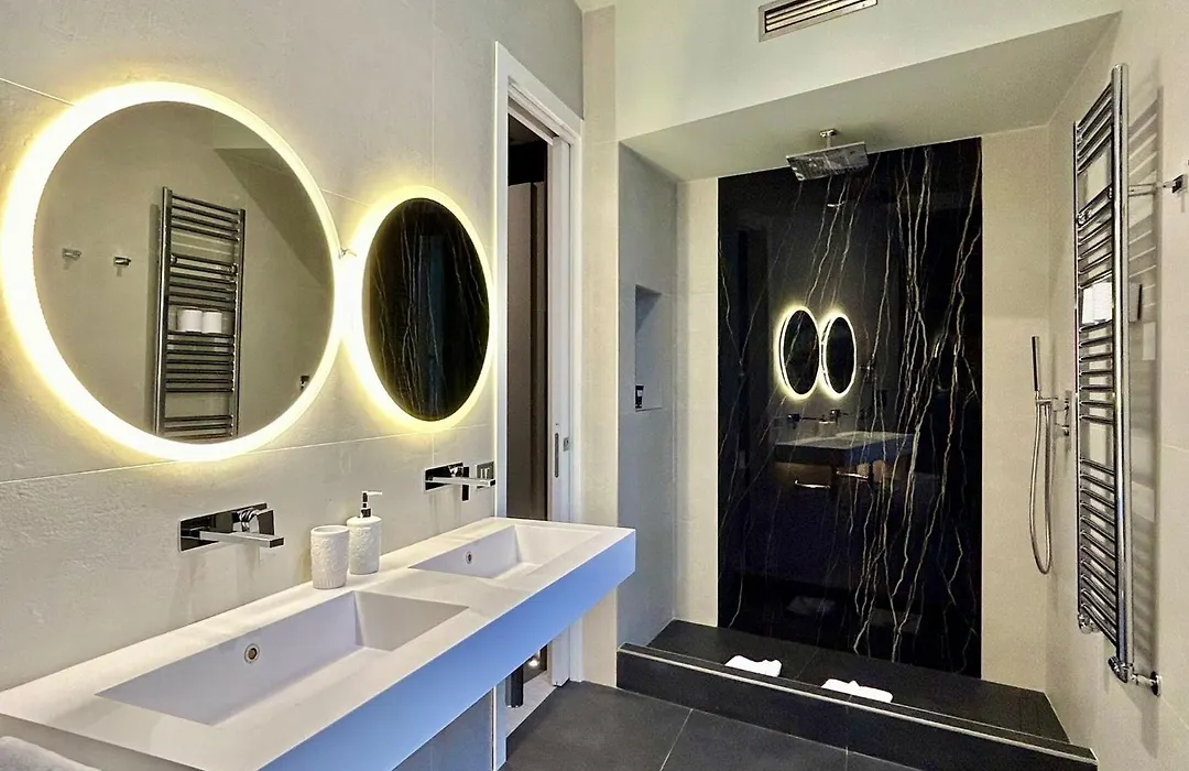 Private Luxury Suites-1