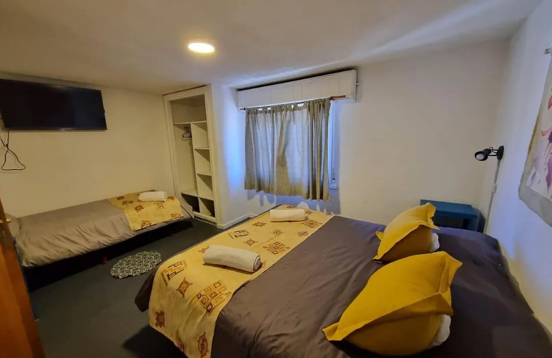Hosteria Las Lilas-1