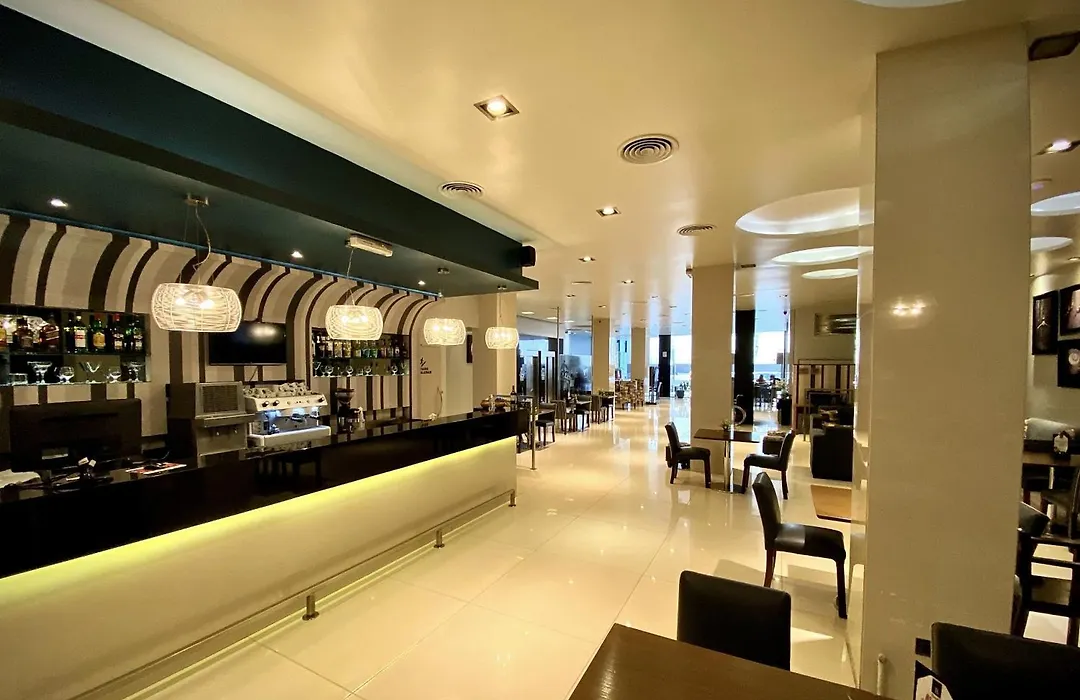 Hotel Bicentenario Suites&Spa-1