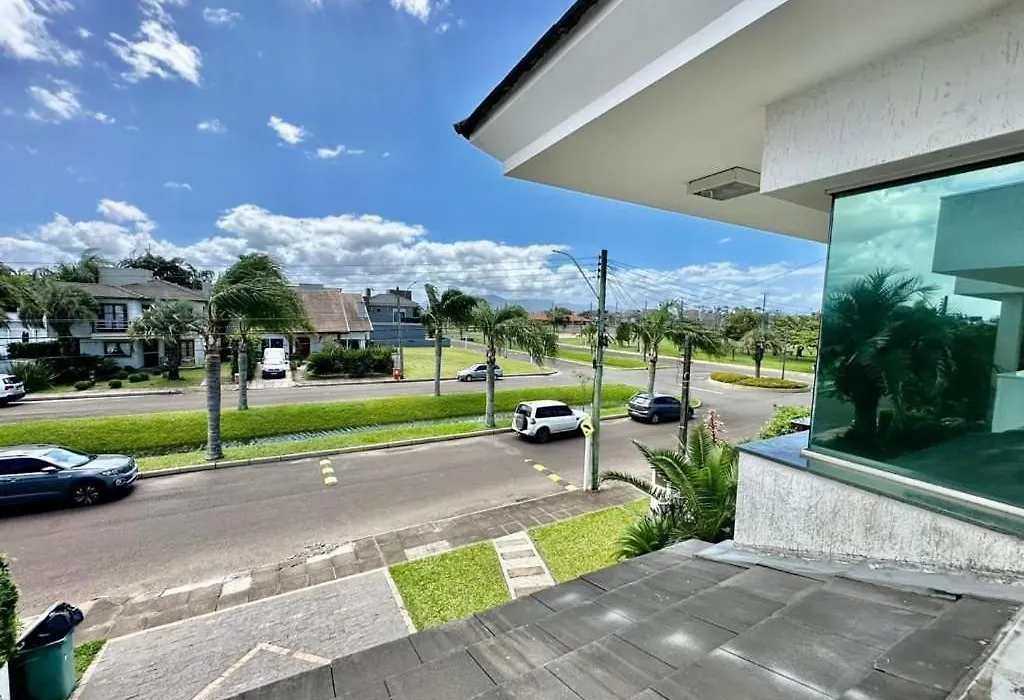 Verão de Luxo no Condomínio Condado de Capão-1