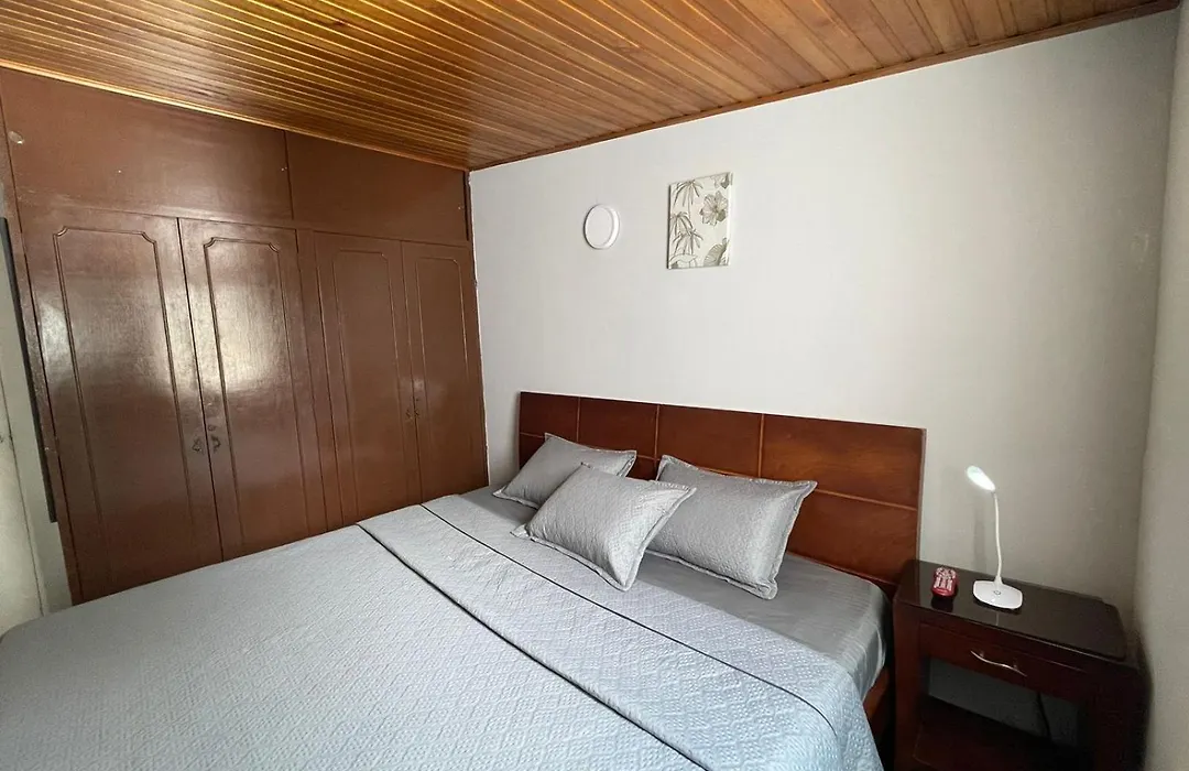 Hostel Av Suba 116-1