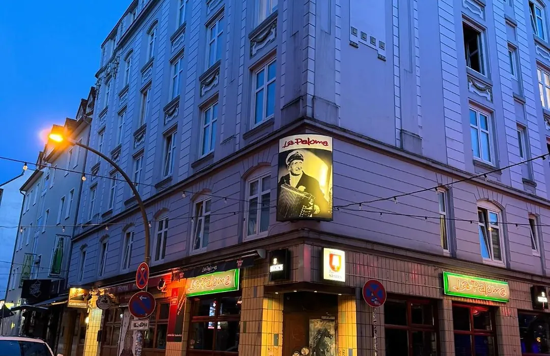 Room Pauli-1