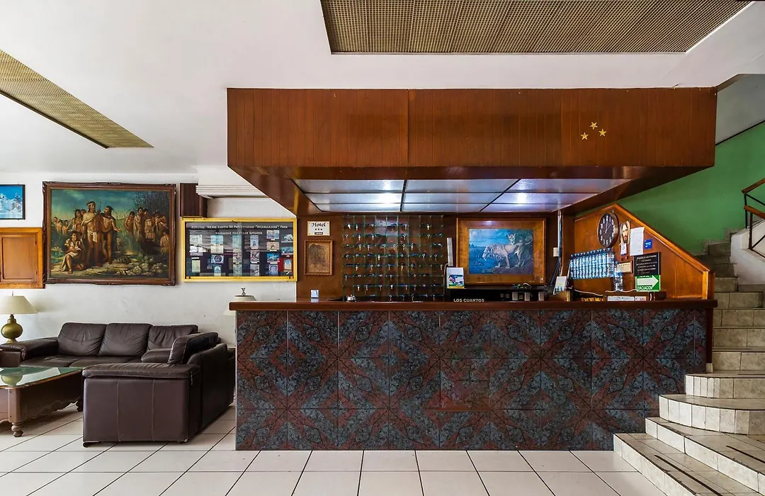 Hotel Canada, Guadalajara-1