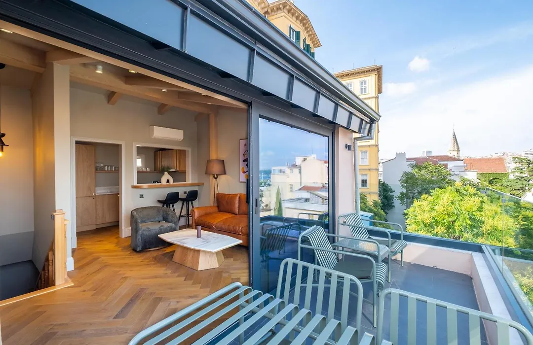 Mayer Residence-1