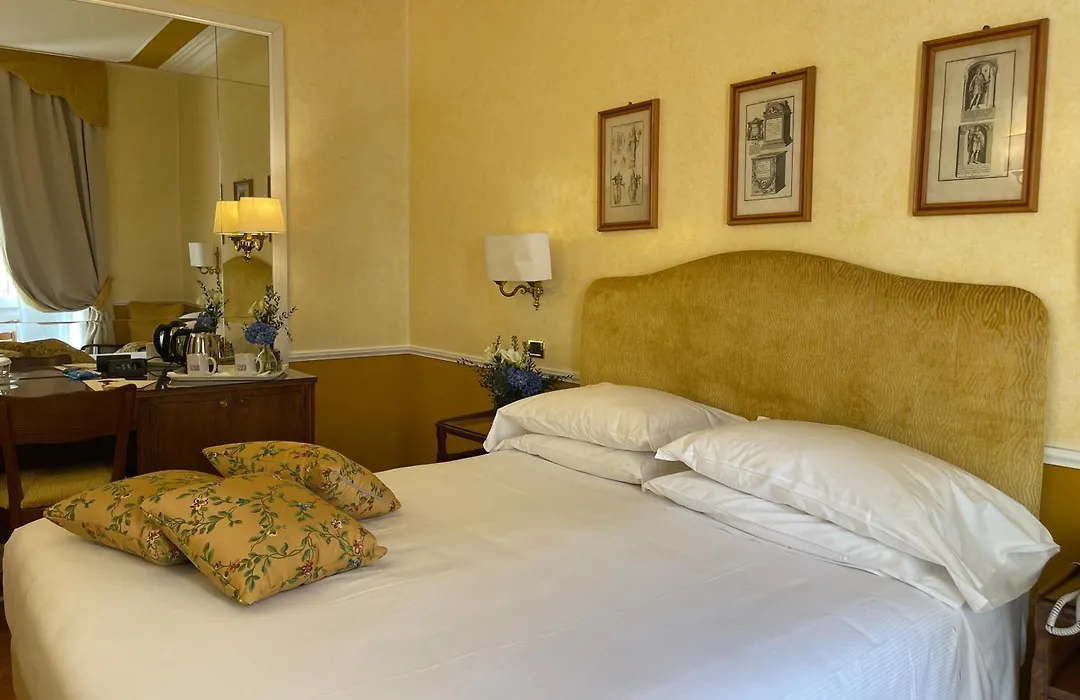 Bettoja Hotel Massimo D'Azeglio-1