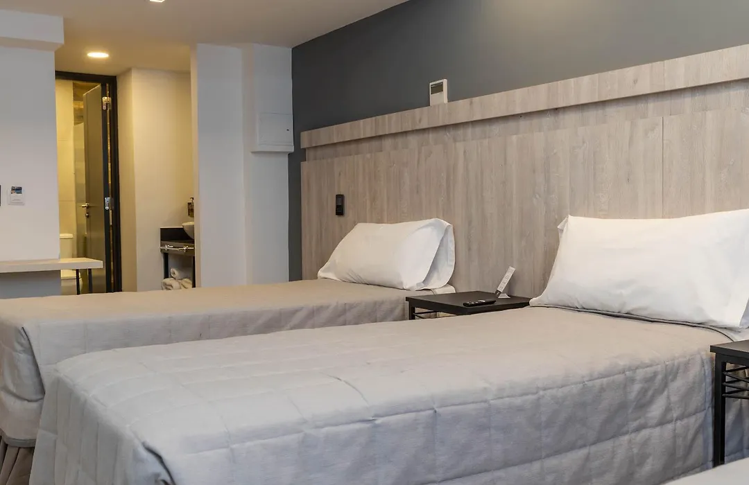 Hotel M-1