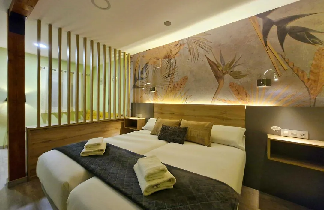 Feeling Home Suites&Rooms-1