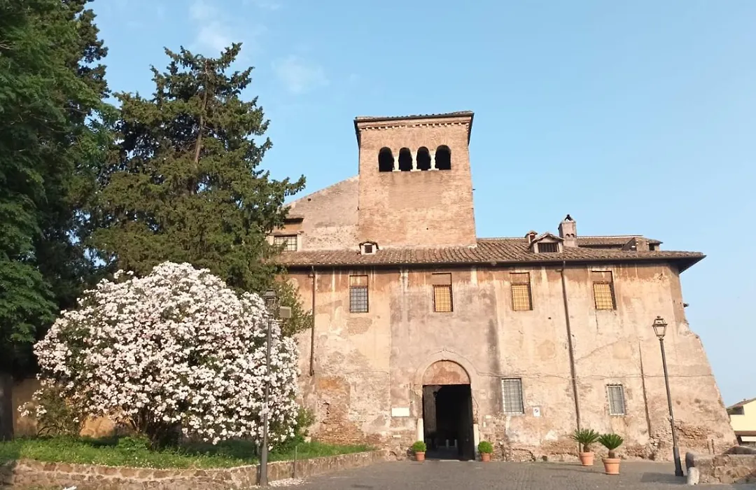 Hotel 4 Coronati-1