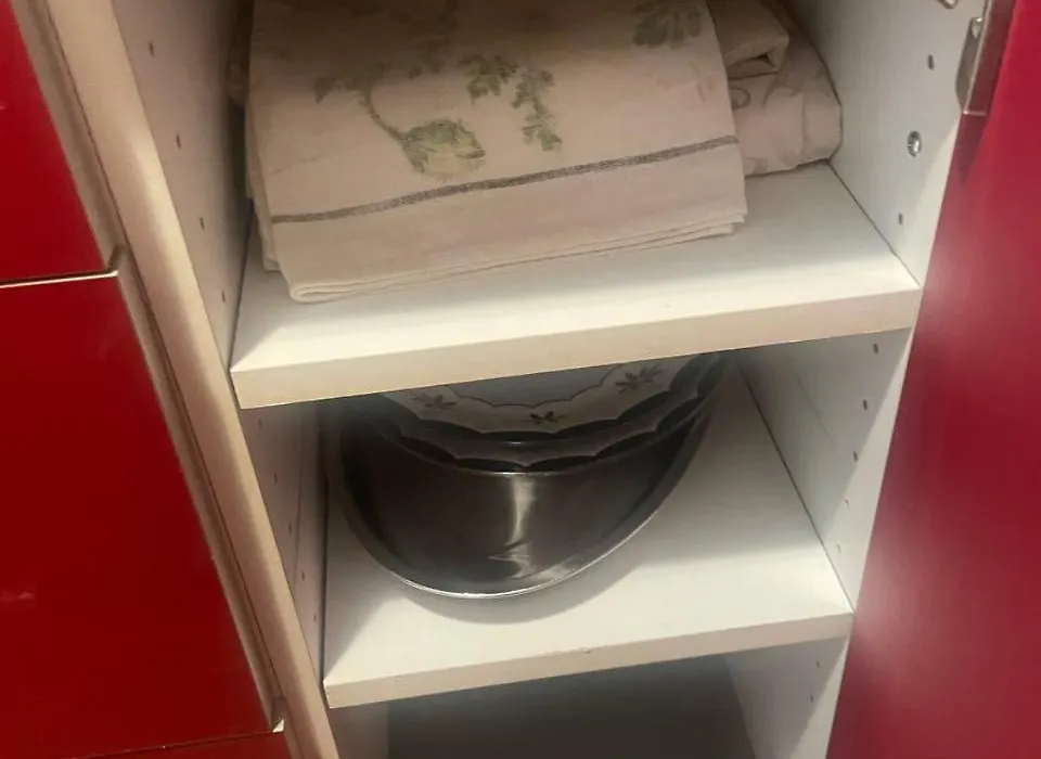 Confortevole appartamento con costosa ristrutturazione in Viale Massenzio Masia-1