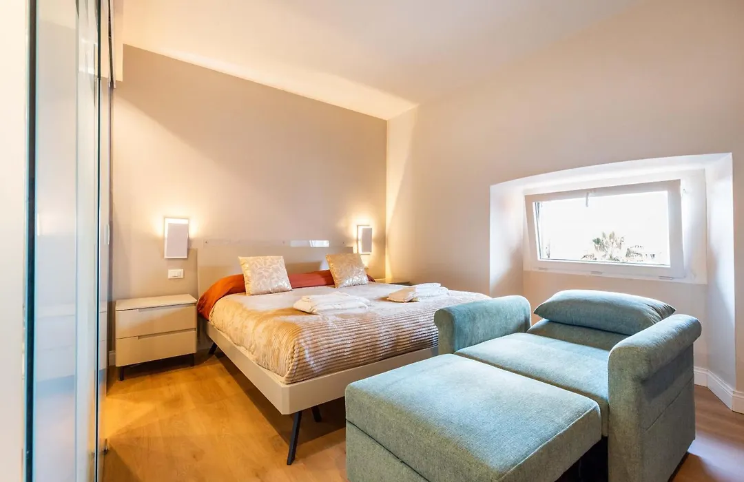 Lumina3 Luxury Room Rome Smart Guest House-1
