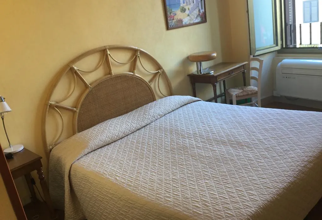 Hotel Touring-1