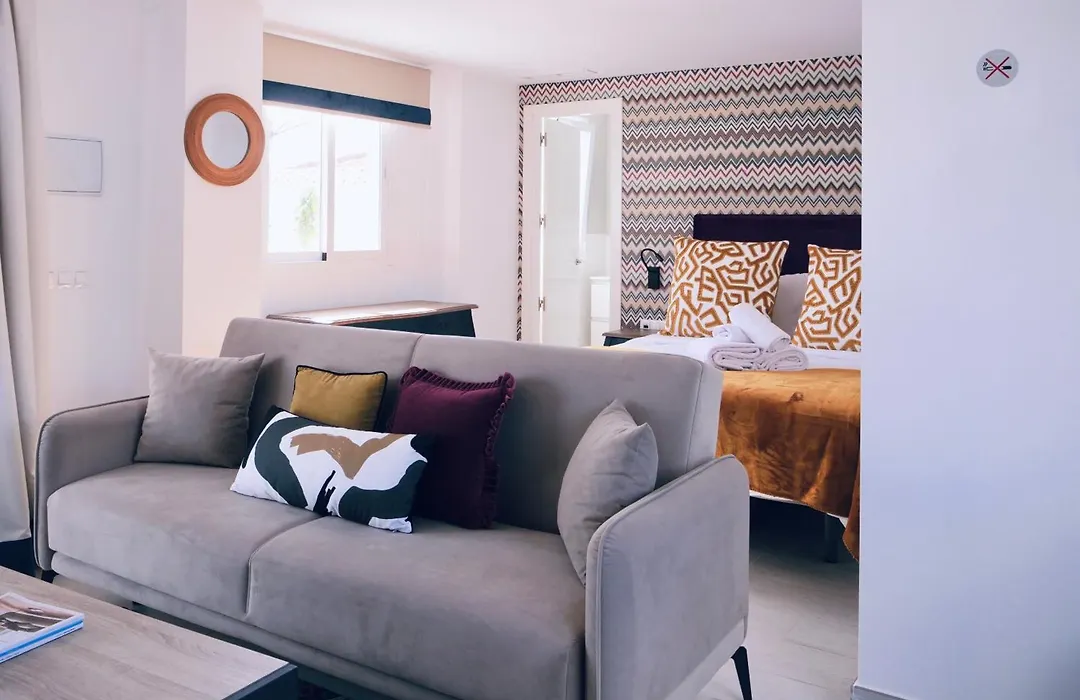 Golden Myra Apart-Hotel-1