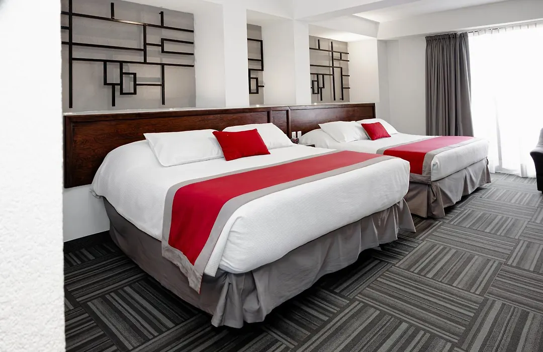 Ramada Plaza by Wyndham Leon-1