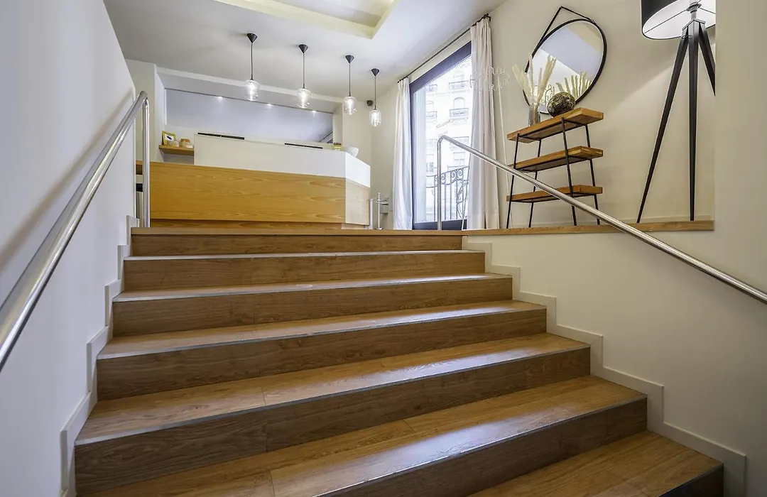 Ola Living Hostal Diagonal-1