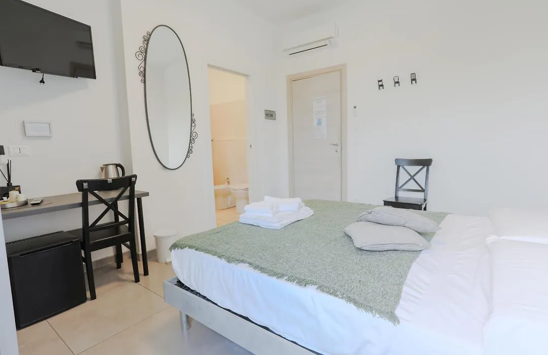 Holabologna Luxury Rooms And Flats-1