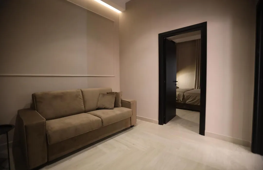 Luna Gallery Suites-1