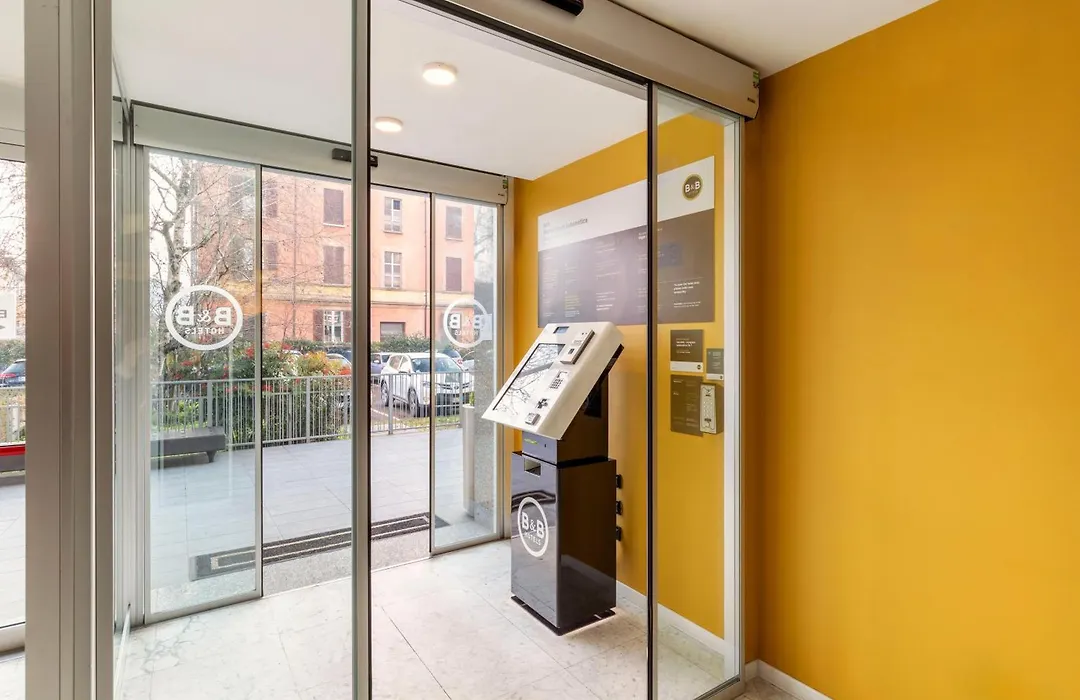 B&B Hotel Modena-1
