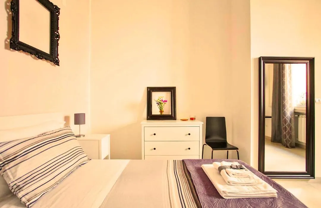 Last Minute Rooms Lecce-1
