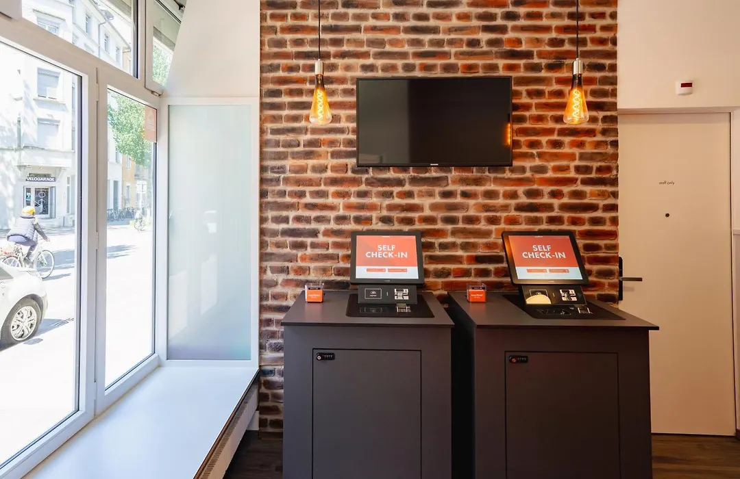 easyHotel Zürich Limmatplatz-1