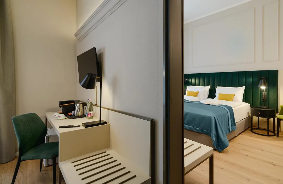 CHLOE Hotel Budapest-1