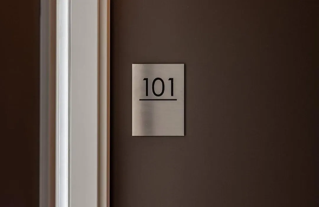 Room 101 By Aramis-1