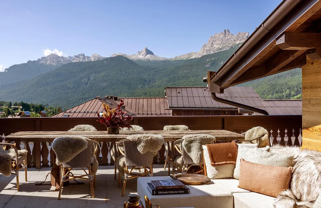 Ancora Cortina-1
