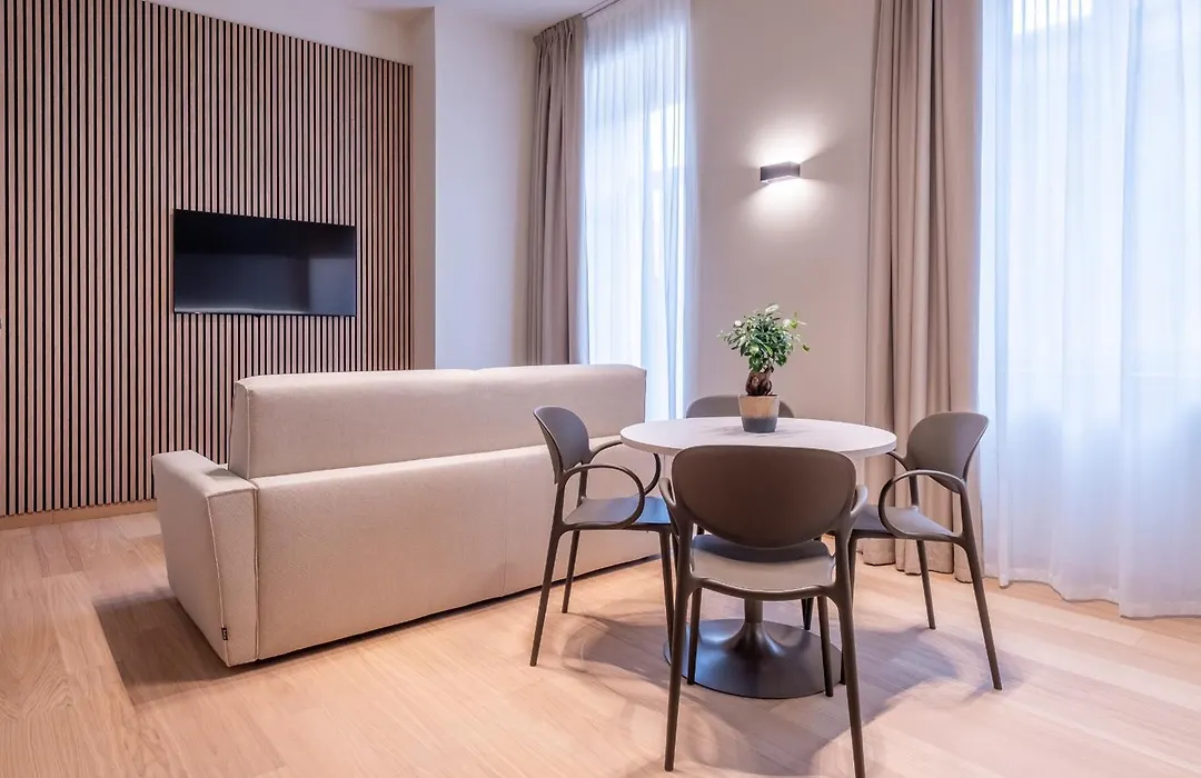 Oriana Homel Milano-1