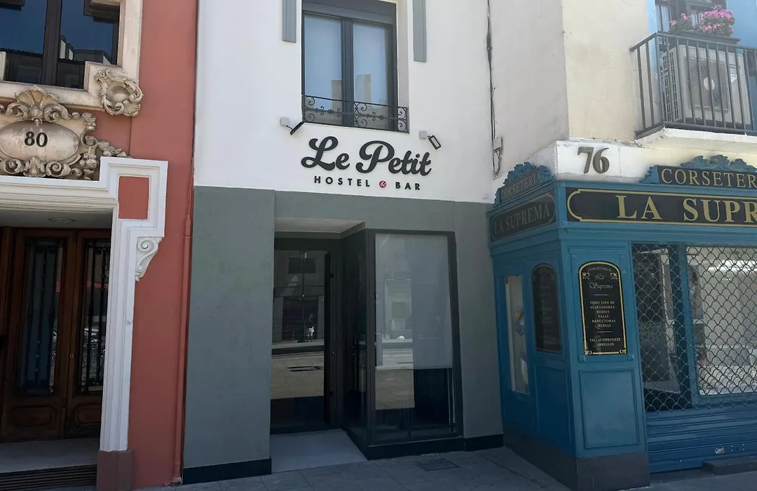 Le Petit Hostel-1