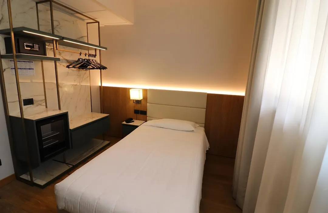 Hotel Domenichino-1