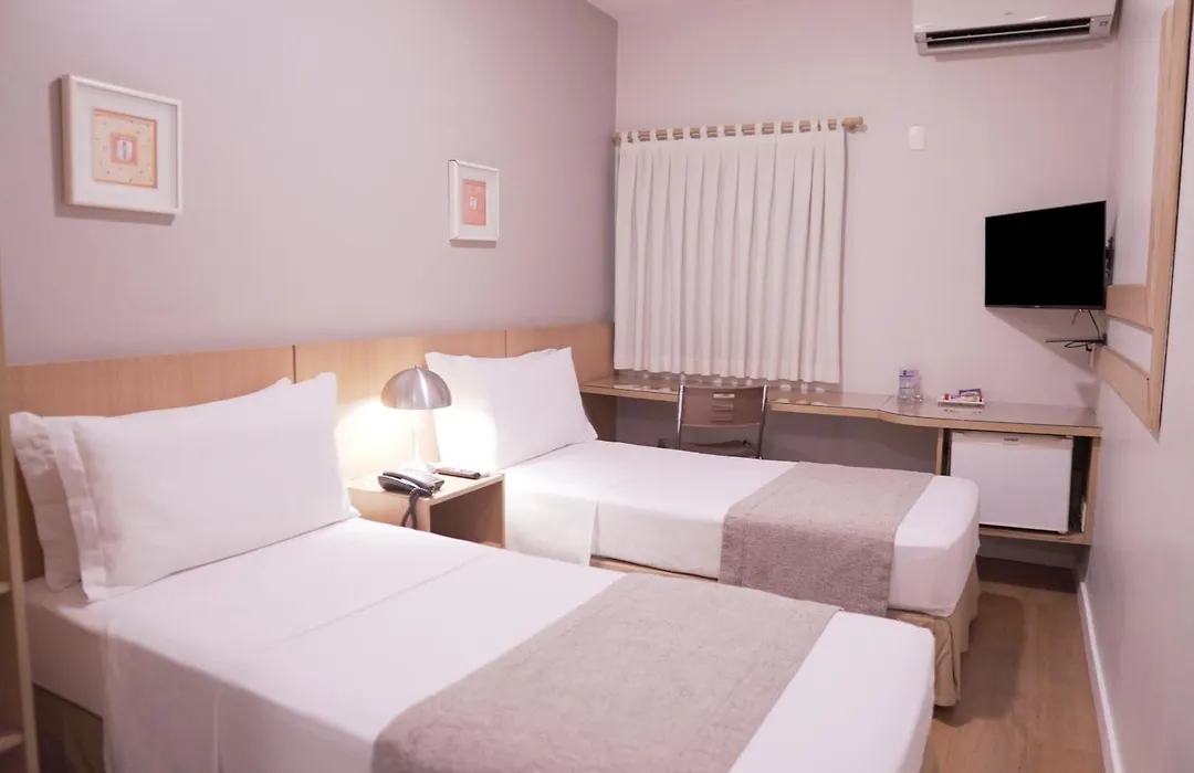 Castelo Inn Hotel-1