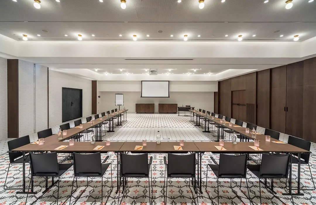 Canopy By Hilton Madrid Castellana-1