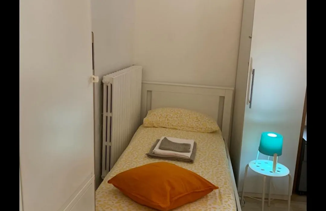 Backpackers House-1