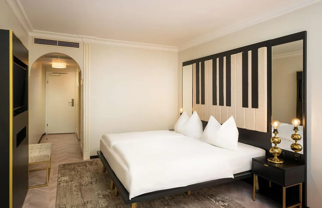 Elaya Hotel Vienna City Center, Trademark By Wyndham-1