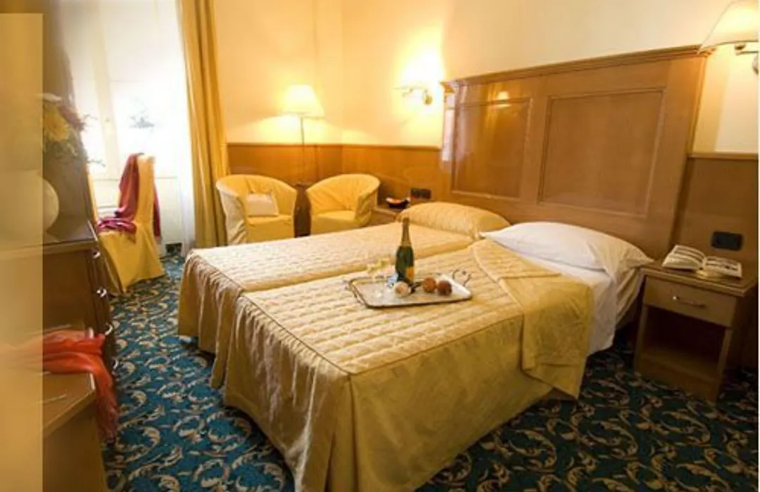 Hotel Cinque Giornate-1