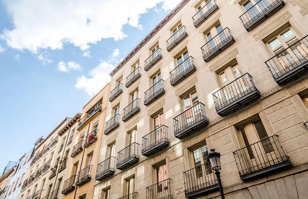 Exe Suites 33-1