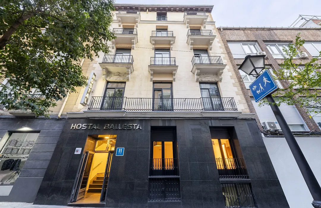 Hostal Ballesta-1