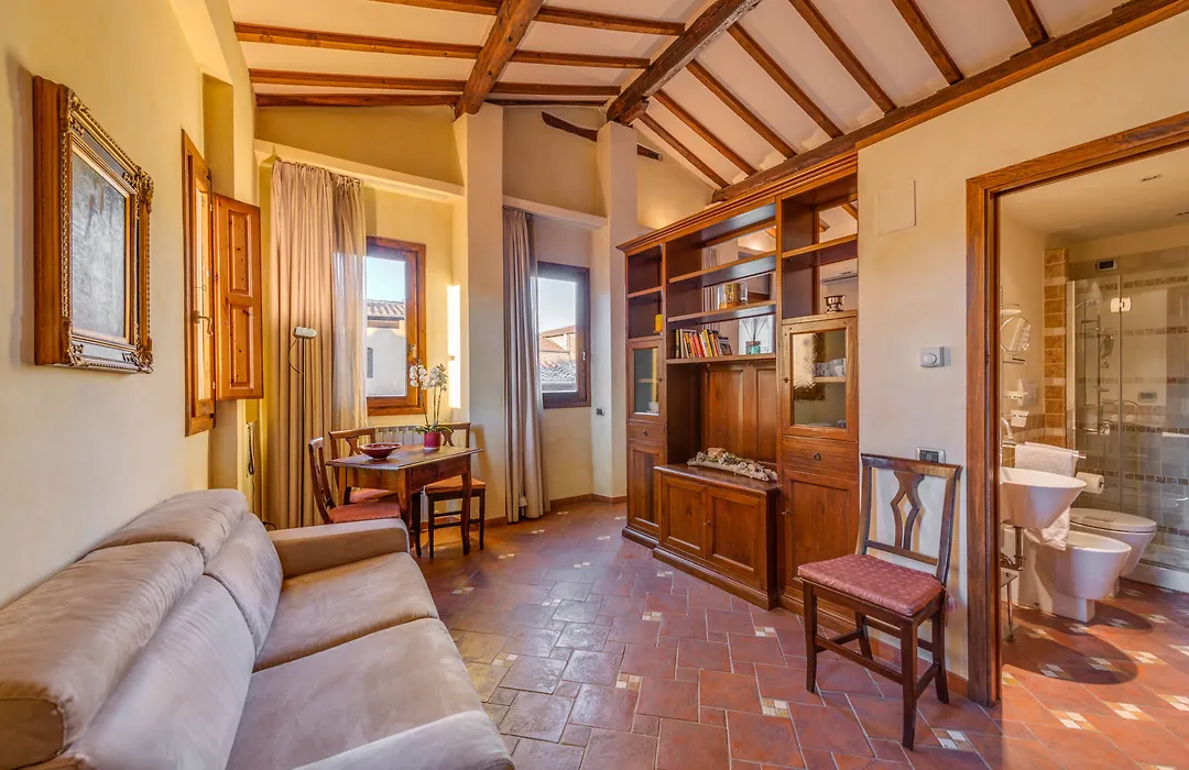 Boutique Hotel In Piazza Della Signoria-1