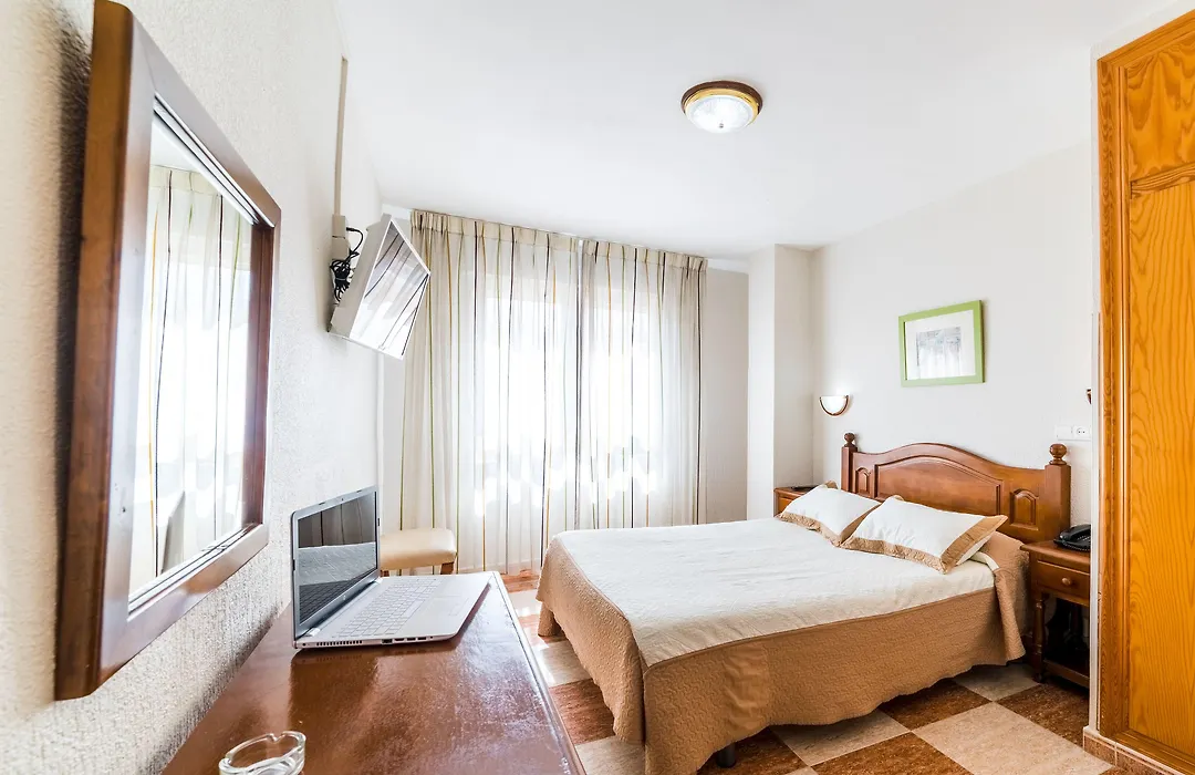Hotel Sevilla-1