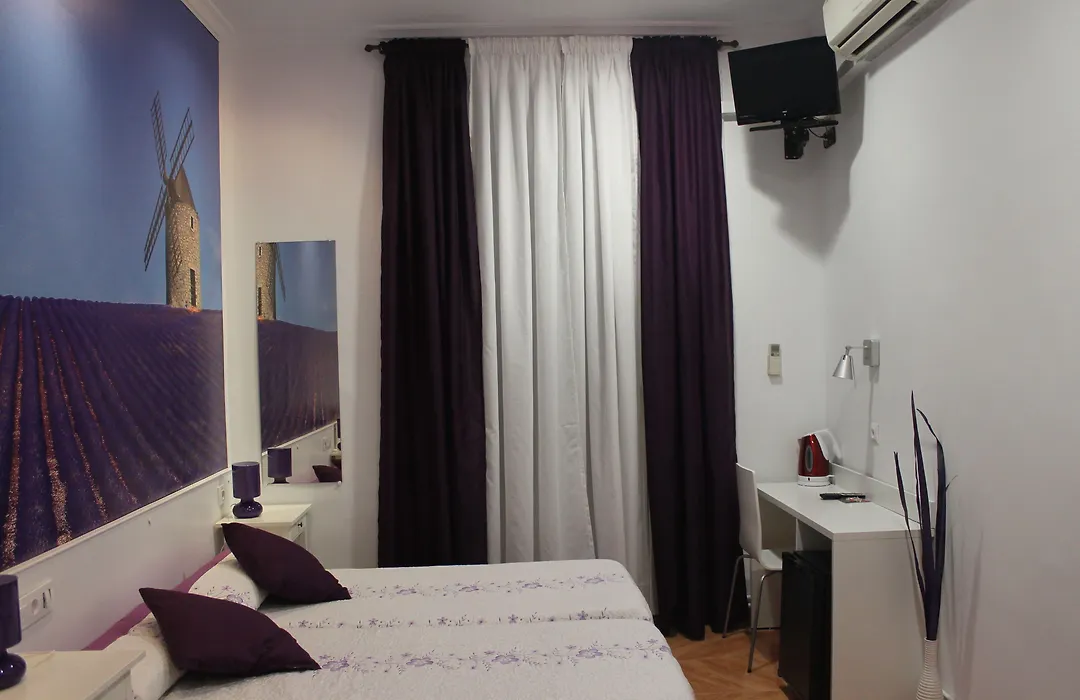 Hostal Comercial-1