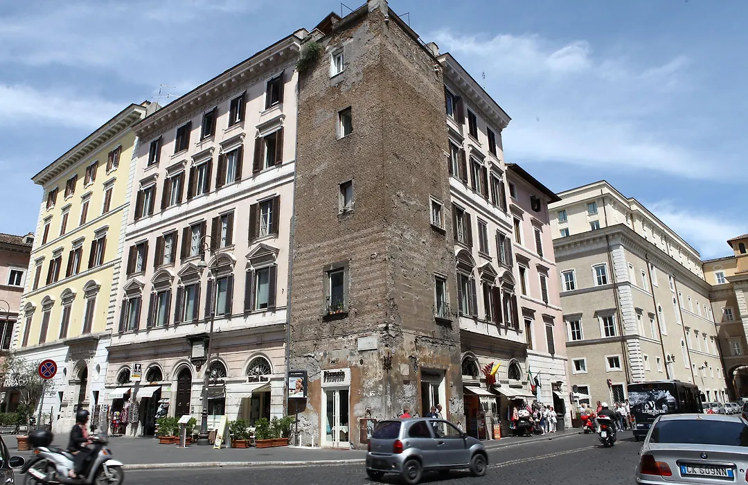Suite Art Navona-1