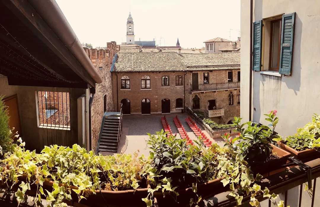 Le Suite Di Giulietta-1